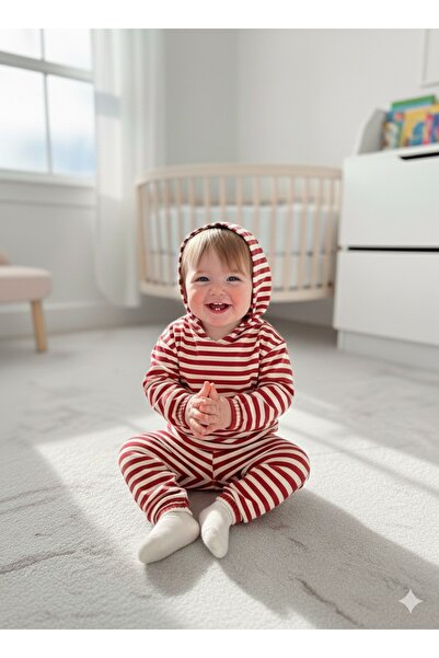 BAHNUR KIRMIZI ÜÇ iPLiK KAPSONLU TAKIM KRES TAKIM