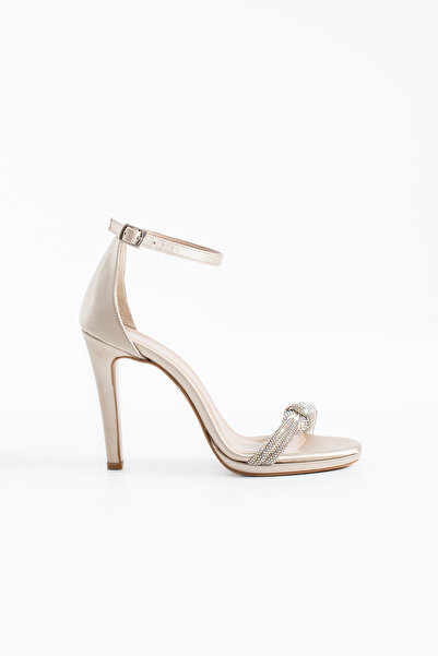 Siena Shoes حذاء نسائي بكعب عالي من فينزيو، لون بيج ساتان