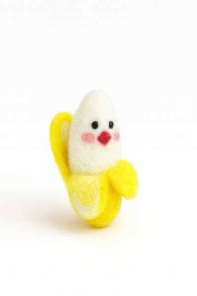 iğne izi Ръчно изработена филцова брошка за коса с украса в форма на корона –...