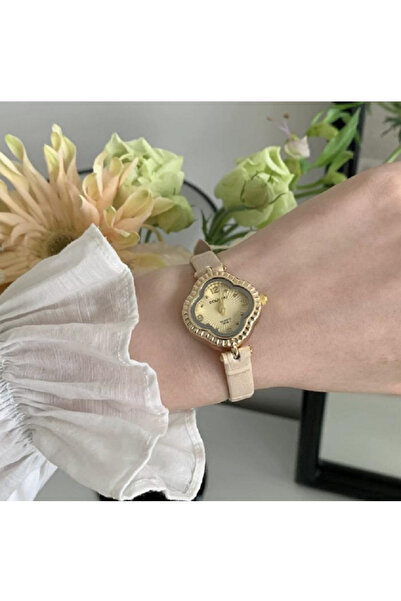 TChic Cream Color Strap Clover Women's Watch