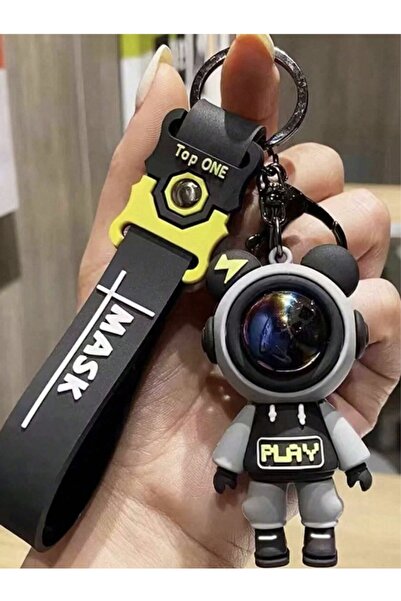 VEYA Cute electric bear pendant with an astronaut design – a unique accessory for bags and cars