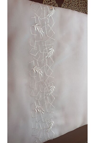 Veil Designer White voile veil with Japanese fabric and white embroidery. Size: 60 * 190