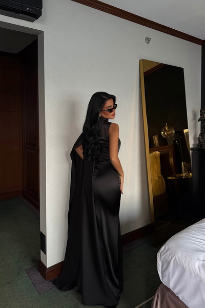 Eyyo Μαύρο φόρεμα Messcy με μακρύ φουλάρι ATE-3993