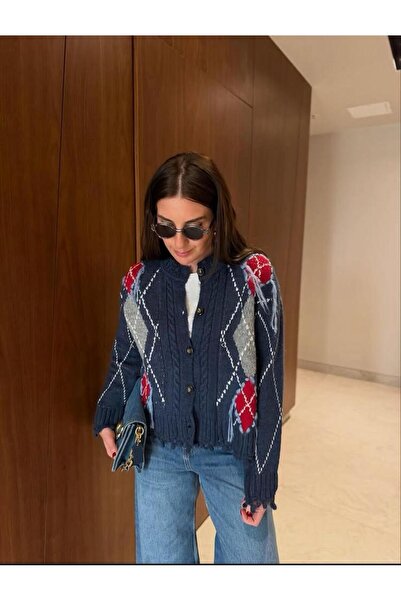 CADDELAMODA Women's Diamond Patterned Fringed Cardigan