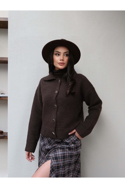 ESRAHELVACI Polo Neck Big Button Cardigan Jacket