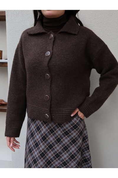 ESRAHELVACI Polo Neck Big Button Cardigan Jacket