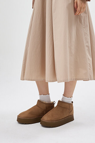 Tonny Black Women's Mink Thick Poly Sole Fur-Lined Suede Look Boots