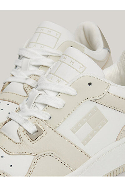 Tommy Hilfiger Fw Meg Women's Tjw Retro Basket Sneaker Xw0Xw04412