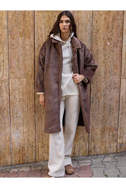 Betül Nayir Oversized Plush Coat - Mink