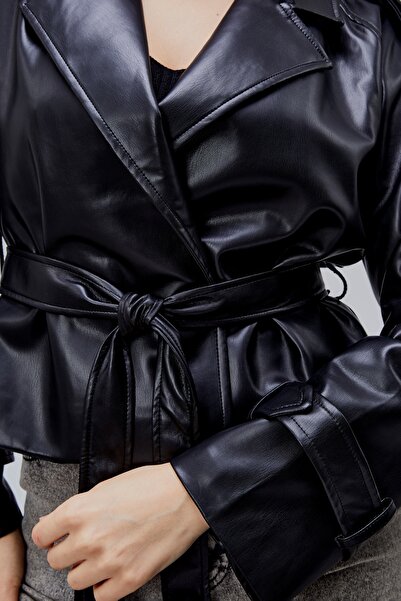 Bolivente Noir Black Belted Leather Jacket