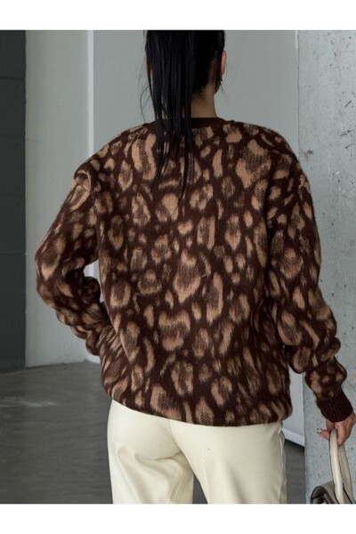 HİJABAYA Πλεκτό τουνίκ με στρογγυλή λαιμόκοψη με στάμπα λεοπάρ