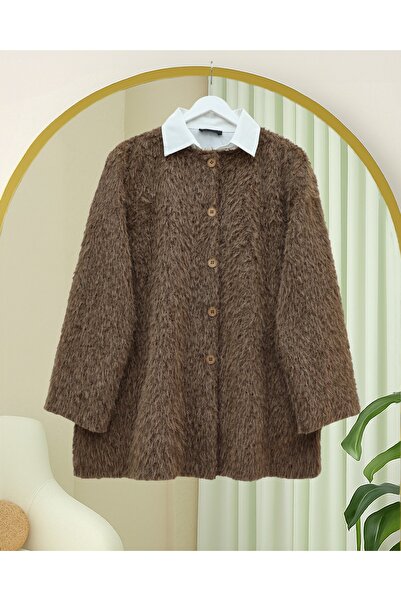 HİJABAYA Μπουφάν με γένια με λεπτομέρεια από κασκόλ και κουμπιά στο μπροστινό...