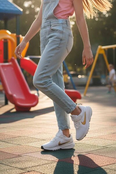 Nike Pantofi albi pentru copii Star Runner 5