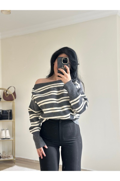 YELZEY BUTİK Low Shoulder Sweater