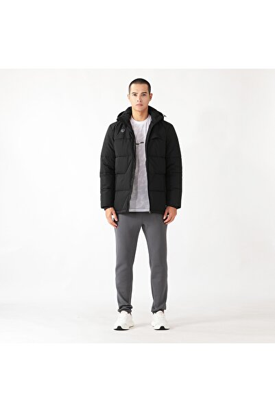 SKILLANO Men's padded winter jacket, rain and wind resistant, with a hood for insulation, designed to give you maximum warmth and comfort.