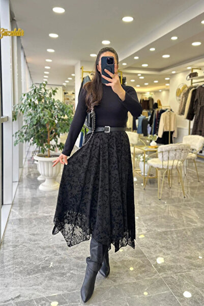 MOZENA Asimetrik Kesim Dantel İşlemeli Etek