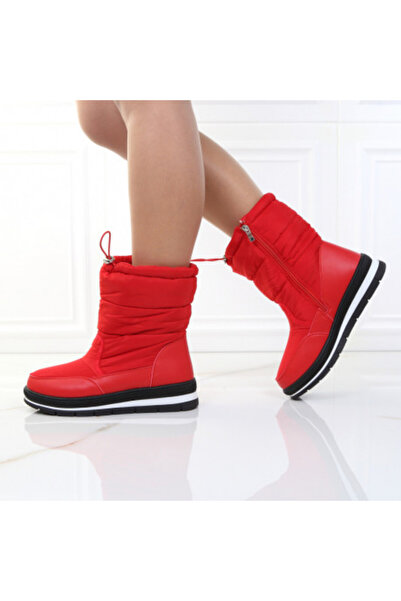 Raven Red fur-lined boots