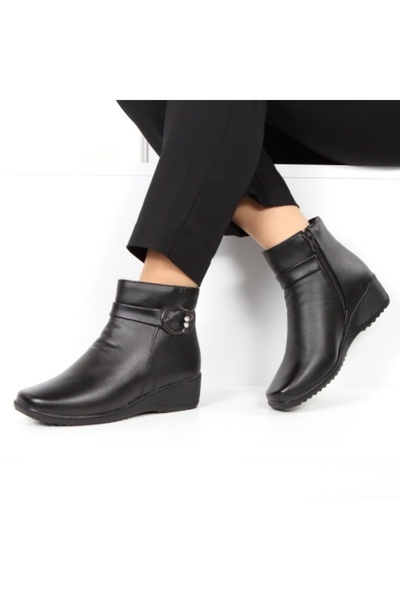 Aven Fur-Lined Boots