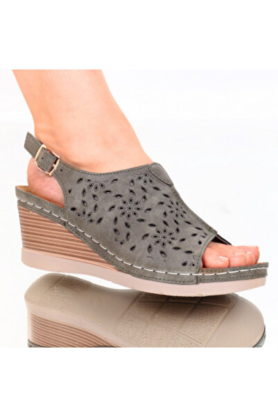 zora Khaki faux leather platform sandals