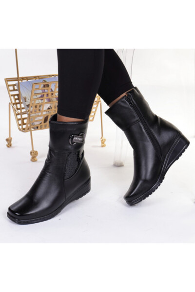 muna High Fur-Lined Boots