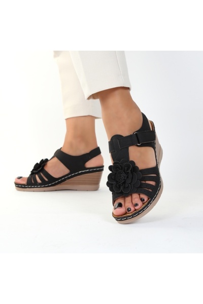 Sakura black platform sandals