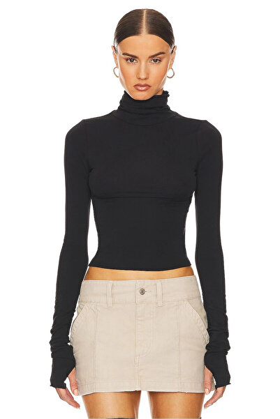 MetuCA Bluză crop din țesătură Sandy, neagră, cu gât roșu, cu două straturi, ...