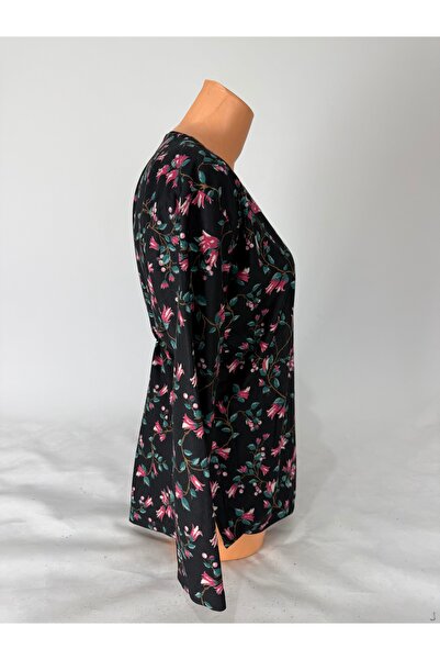 YAŞAR TRİKO Women's Black Floral Patterned U-Neck Long Sleeve Side Slit Suede Mother Combed Cotton T-Shirt