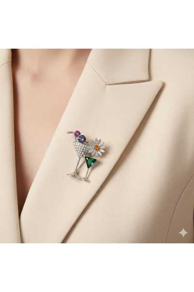 Daily Bazaar Kokteyl Kadehi Figürlü Taşlı Broş