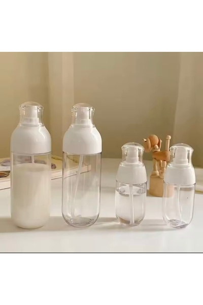 Generic Clear plastic spray bottles designed for storing liquids. 100ml