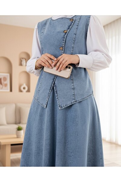 Modamorfo طقم جينز بتنورة صدرية وحزام بأزرار متقاطعة - أزرق ثلجي