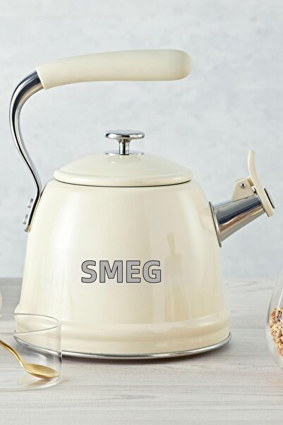 SMEG طقم كريمي على طراز 50 مع طوق الضغط 2.3 لتر
