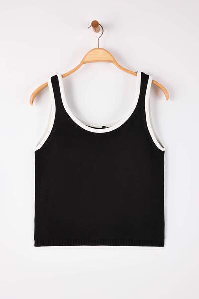 Trendyol Curve Black Line Detailed Knitwear 2'Li Bluz-Hırka Set Tbbaw26Av00050