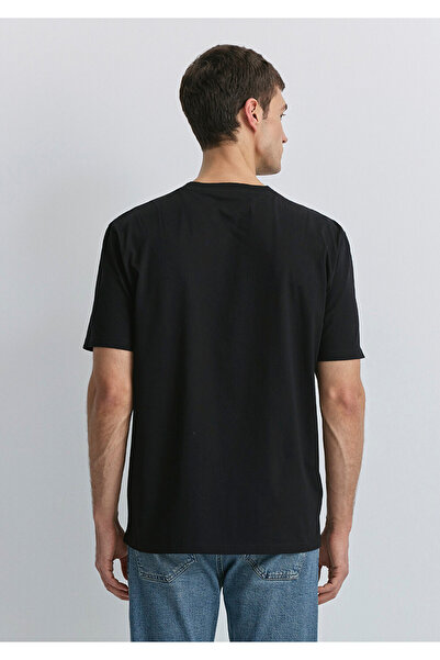 Mavi Černé tričko s potištěným logem Patch Volný střih / Volný uvolněný střih 0612579 -900