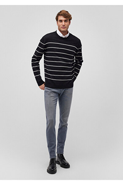 Mavi Μαύρο πουλόβερ με λευκή ρίγα κανονική εφαρμογή / κανονική εφαρμογή 0710226 -900