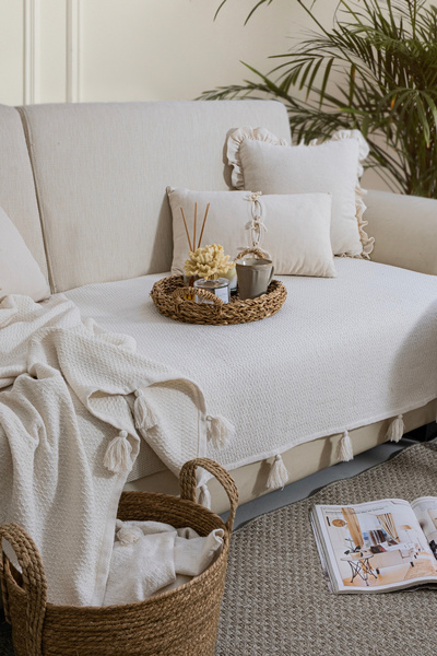 Lux Touch غطاء أريكة Lavi Pompom إكرو، مقاس 115 x 200 سم، للأريكة والديوان وكرسي بذراعين، شال بشرّابات