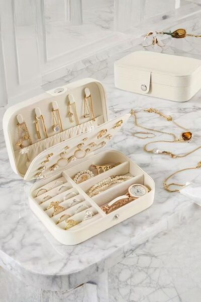 Ecrou Bölmeli Takı Kutusu Beyaz 16 x 11 x 6 cm