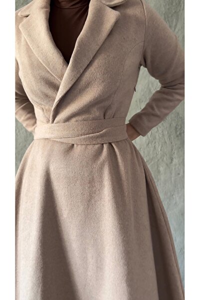 hrmonny فستان بياقة جاكيت مطرز بطول 140 سم