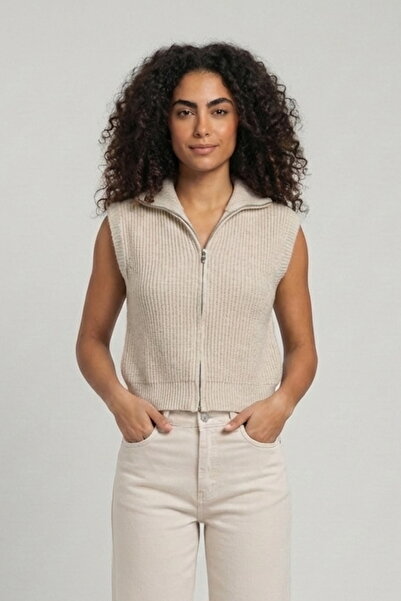 summer people Beige Length Zippered High Collar Crop Vest