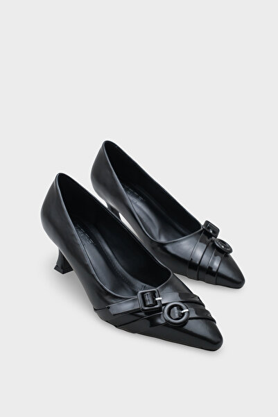 Capone Outfitters حذاء نسائي من ميرابيل ذو كعب متوسط ​​مشبك ومقدمة مدببة