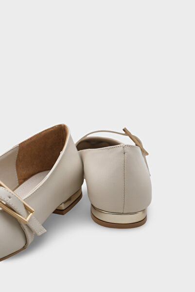 Capone Outfitters Rebbecca Blunt Toe Short Heeled Metal Buckle Women's Ballerinas