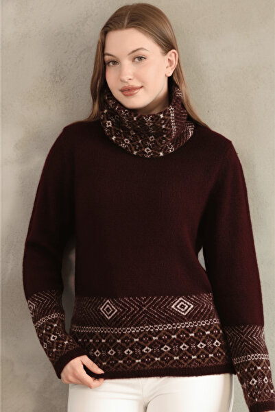 VEGENZE Women's Burgundy Ethnic Pattern Soft Knitwear Sweater and Neck Collar Set of 2