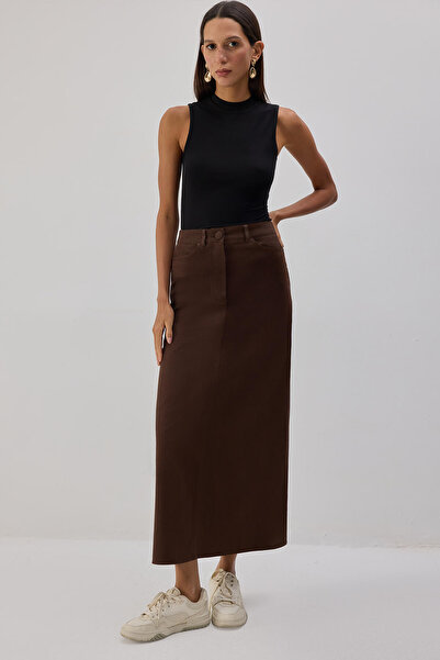 Touché Privé БЕЛЬО БЕЗ РЪКАВИ С ИЗПРАВЕНА ЯКА