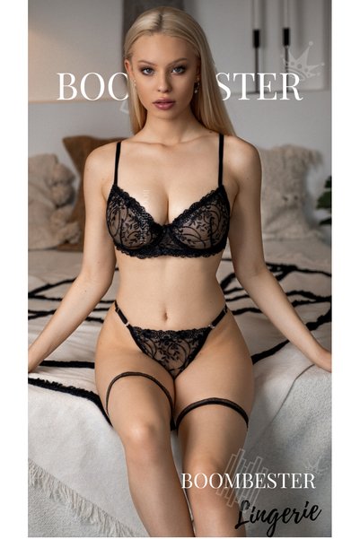 BoomBester Set sutien și chilot negru, din dantelă și tul, brodat, cu armătură.