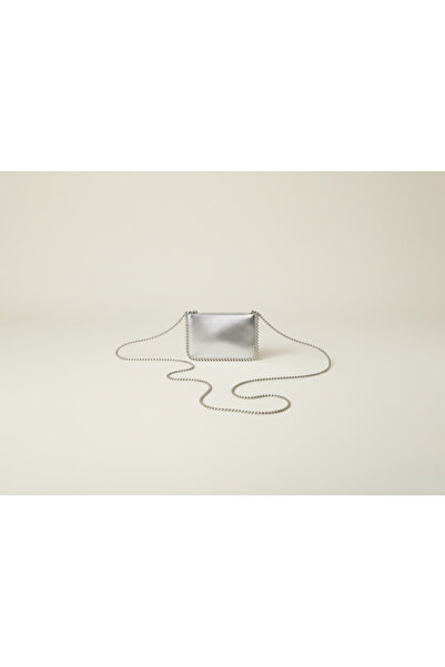 SEVMİNE Gümüş Metalik Zincirli Mini Clutch Çanta – Taş ve Boncuk İşlemeli Lüks Abiye Portföy ( 14x24 cm )