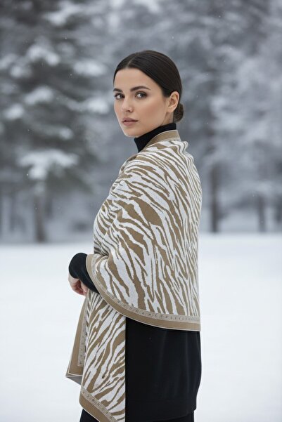 Onur Etol - Zebra Deseni Çift Taraflı Omuz Atkısı Dokuma Kumaş Kışlık Kadın Şalı Kaliteli Ürün (GOLD)