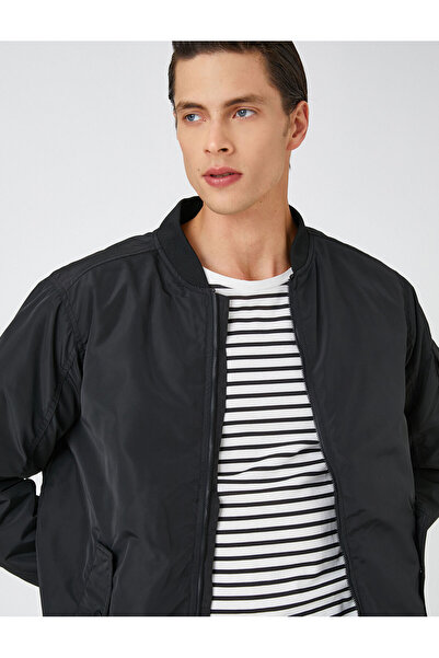 Koton Basic Bomber Ceket Fermuarlı Çok Cepli Yuvarlak Yaka Su Geçirmez