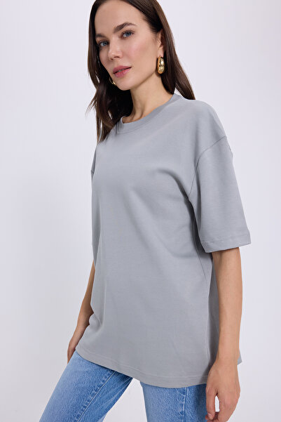 Tudors Women's Oversize Wide Cut 100% Cotton Soft Textured Basic Crew Neck Gray T-Shirt