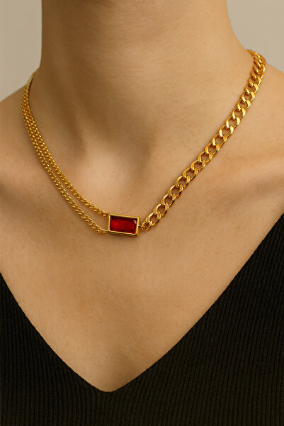 ATLASAKSESUARR Kırmızı Dikdörtgen Taş Detaylı Gold Alyın Kaplama Kolye