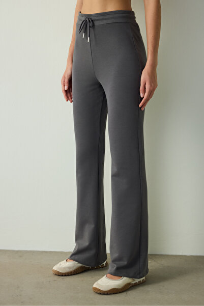 Penti Antrasit Bağlama Detaylı Normal Bel Esnek İspanyol Paça Eşofman Altı