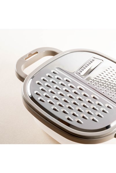Tantitoni Grey large grater with plastic chamber